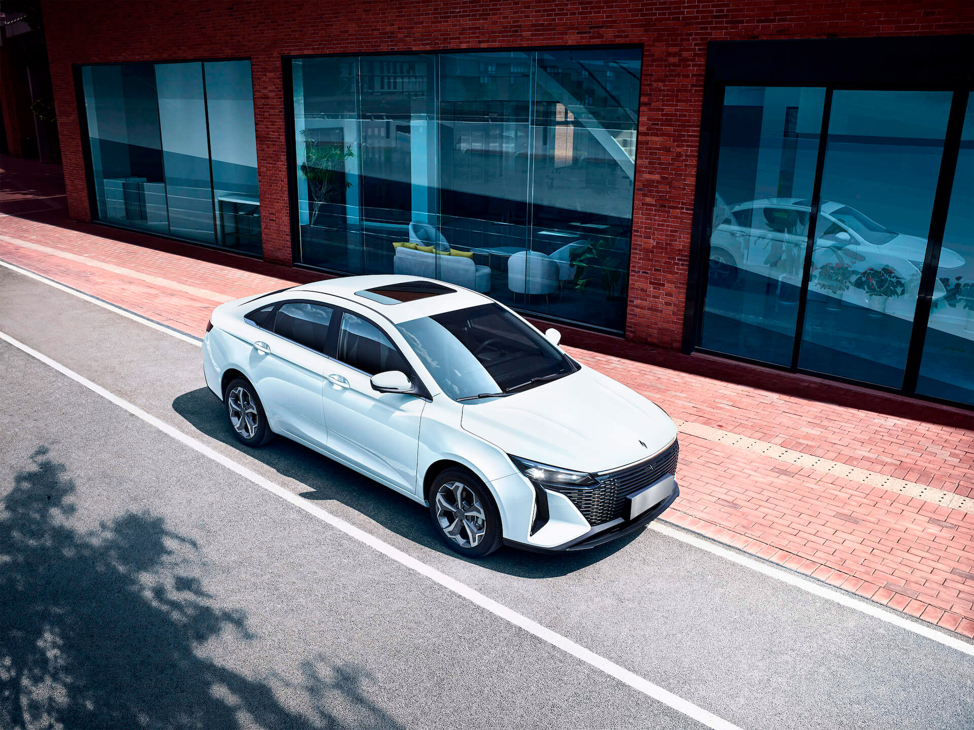 LIVAN С6ПРО Драйв в Вашем стиле